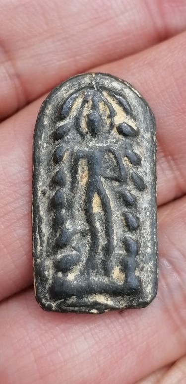 พระเนื้อชินไม่ทราบที่ เคาะเดียว   