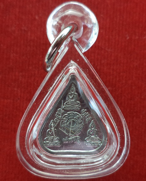 รูปเหมือนพิมพ์ใบโพธิ์ เนื้อตะกั่ว+เกศา หลวงปู่ชื้น วัดญานเสน ปี34 ตอกโค๊ตด้านหน้า...เคาะเดียวแดง...