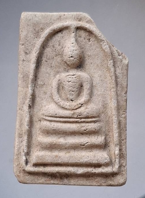 พระสมเด็จ เนื้อหาส่องมันส์ ไม่ทราบที่ บิ่นด้านบน