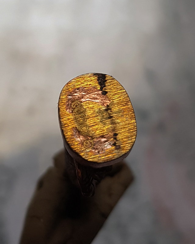 ท้าวเวสสุวรรณ รุ่นเทพประทานพร เนื้อชนวนทองผสม แจกซองผ้าป่า กล่องเดิม มีโค๊ตหมายเลขกำกับ