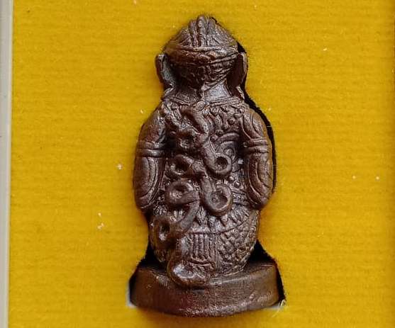 หนุมานทรงฤทธิ์ เนื้อโลหะผสม หลวงปู่ผ่าน วัดป่าโพธิ์แก้ว จ ปราจีนบุรี หมายเลข1104 พร้อมกล่องเดิม