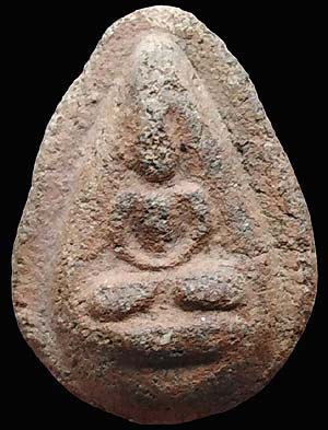 *พิมพ์เม็ดน้อยหน่า เนื้อดินกรุเก่า ปี๒๔๖๐ หลวงพ่อหร่ำ วัดกร่าง ปทุมธานี*