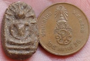 *พิมพ์เม็ดบัว สมาธิรัศมี หลวงพ่ออ๋อย วัดไทร บางขุนเทียน ฝั่งธนฯ*