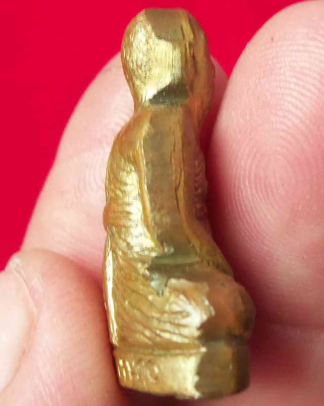 รูปเหมือนปั๊มรุ่นรวยไม่สิ้นสุด หลวงพ่อแนม วัดเขาหน่อ จ.นครสวรรค์ อายุครบ 72 ปี พ.ศ. 2537 ตอกโค้ด