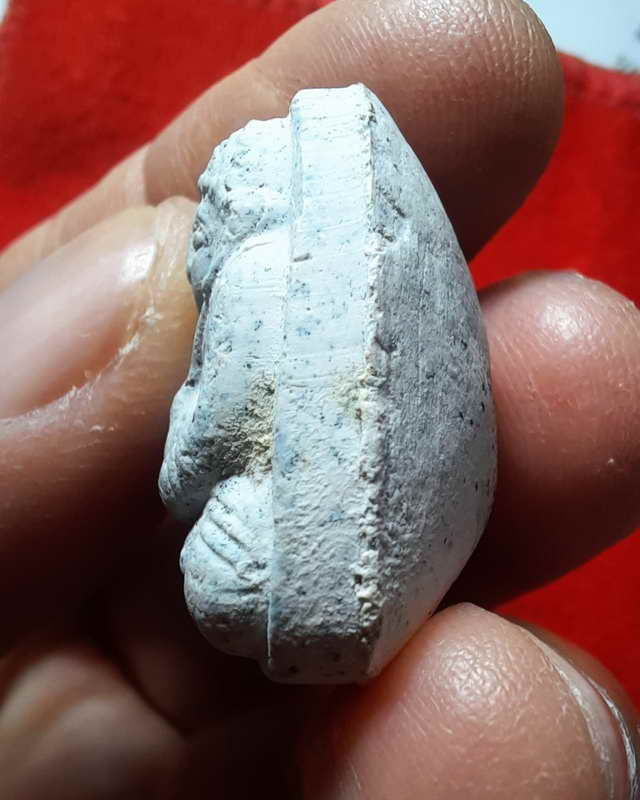 พระสังกัจจายน์วัดประสาทบุญวาสปี2506ผสมผงพระสมเด็จบางขุนพรหมหลังโรยผงตะไบพระกริ่ง