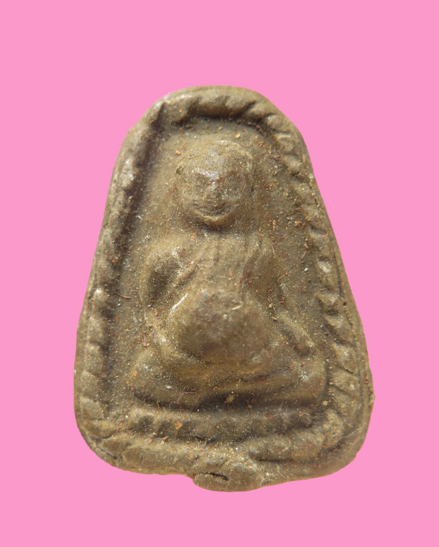 พระสังกัจจาย ซุ้มเกลียวเชือก เนื้อผงน้ำมัน 