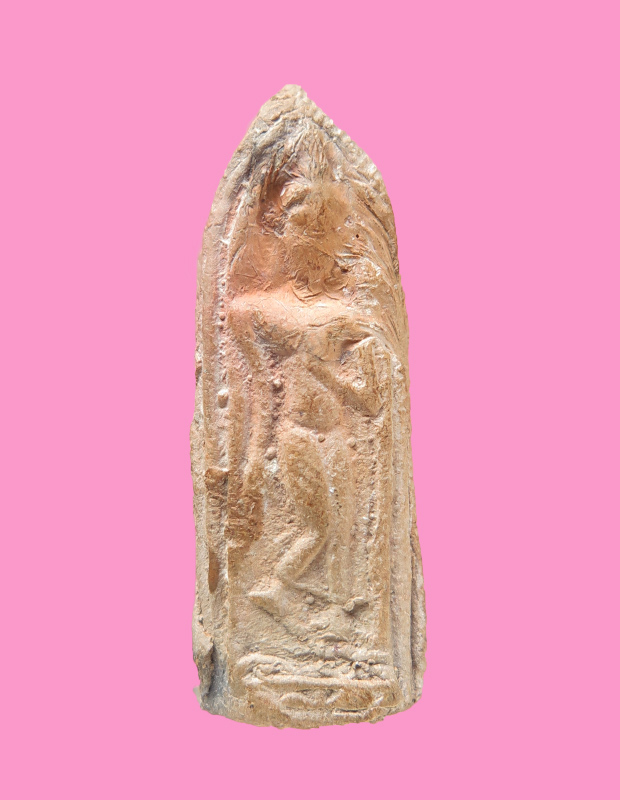 พระลีลา เนื้อดิน