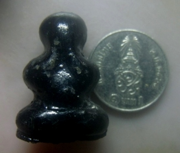 **เบาๆ**พระปิดตาโสฬสมงคล หลวงตาเปรื่อง วัดบางจาก เนื้อผงจุ่มรัก จ.นนทบุรี ปี ๒๕๕๑**มีโค้ด สวยๆ