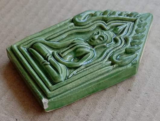 ขุนแผนแขนอ่อน รุ่น1 หลวงปู่ชื้น วัดญาณเสน จ อยุธยา ปี2545 เคลือบเขียว พร้อมกล่องเดิม