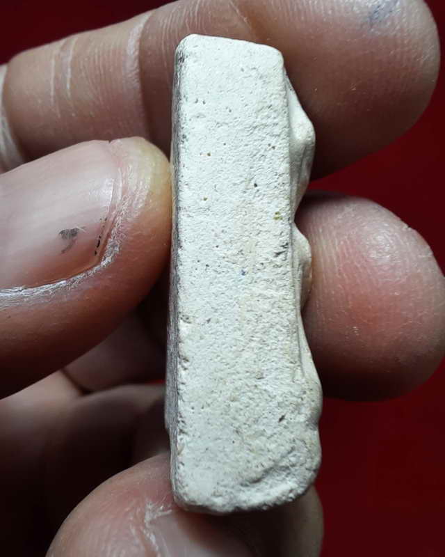 พระผงพิมพ์พระผงสุพรรณหลวงปู่ดู่ พรหมปัญโญ วัดสแก จ.อยุธยา ปี 2520 