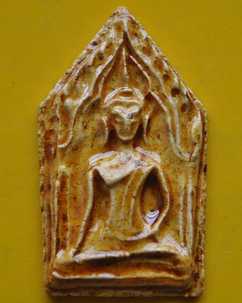 ขุนแผนสมบูรณ์ทรัพย์เคลือบเหลืองปีกกว้าง หลวงปู่ชื้น วัดญาณเสน 