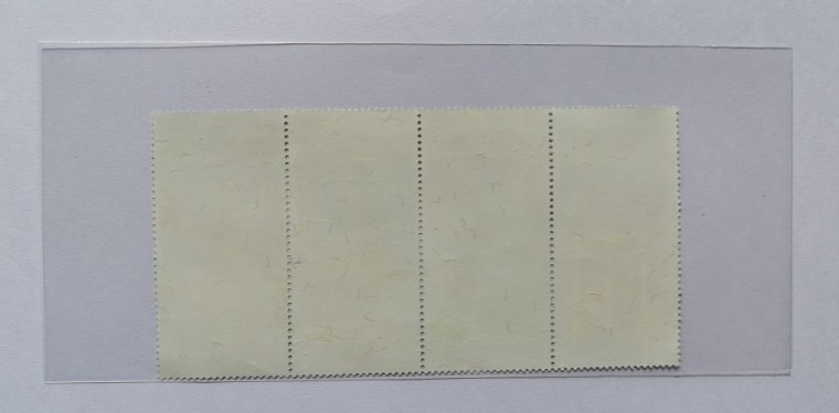 สแตมป์​ ชุดที่​ 1,000​ 130​ ปี​ งานศิลป์ช่างหลวง​ 22​ มีนาคม​ 2556​ ชุด​แบ่ง​ 4​ ดวง​ เคาะเดียว    