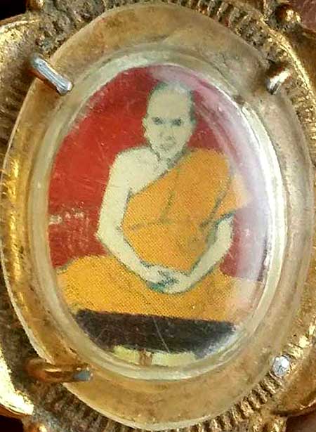 *ล็อคเก็ตภาพวาดสี ยันต์ ฤ ฤา*