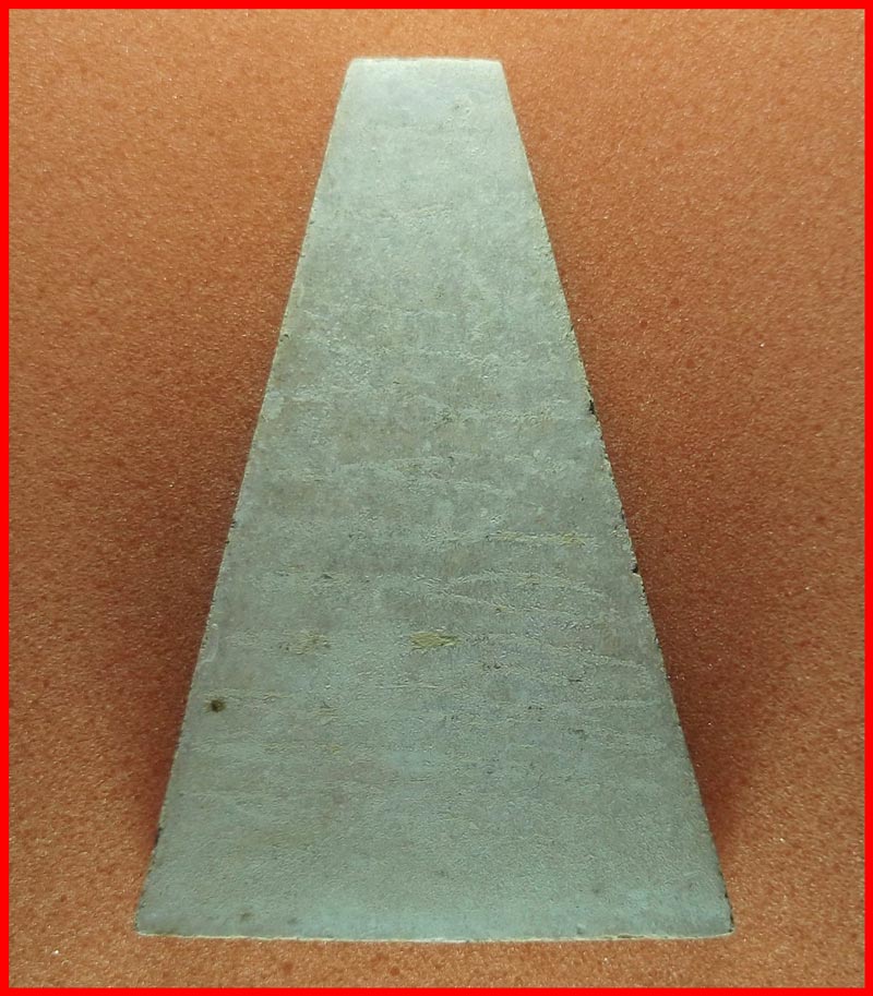 พระผงจัมโบ้ หลวงพ่อชำนาญ วัดบางกุฎีทอง จ.ปทุมธานี   B1-1