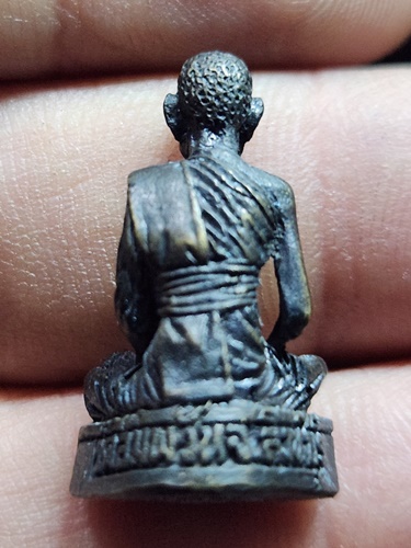 วัดอัมพวัน สิงห์บุรี รูปหล่อหลวงพ่อจรัญ  รุ่นอายุครบ66 ปี พ.ศ. 2537 