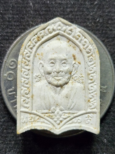  วัดกลางชูศรีเจริญสุข สิงห์บุรี พระผงรูปเหมือนหลวงปู่บุดดา ถาวโร