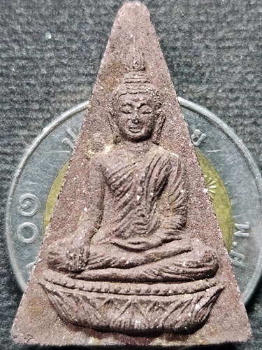 วัดโล่ห์สุทธาวาส จ อ่างทอง พระนางพญา  (เนื้อชานหมากหลวงปู่ทิม วัดพระขาว เสก)