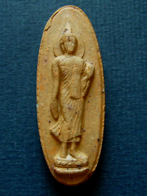 T12 พระลีลา 25 พุทธศตวรรษ เนื้อแร่