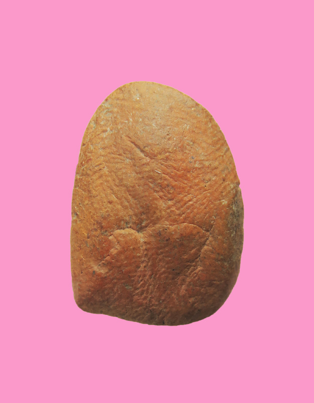 พระปิดตา เนื้อดิน