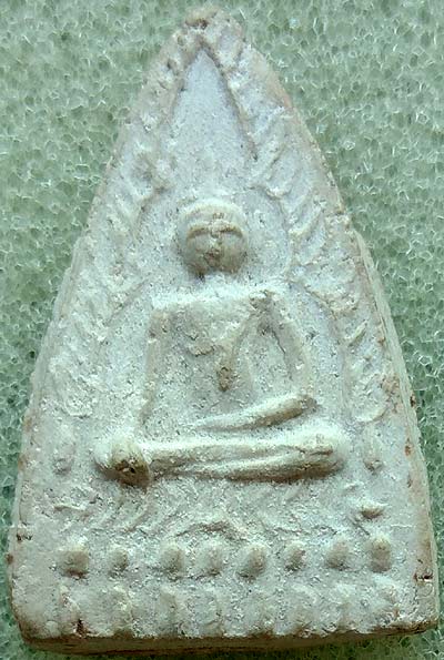 *พุทธชินราชสามเหลี่ยม ผงบางขุนพรหม หลวงปู่เลี่ยม วัดศรีเรืองบุญ นนทบุรี ปี๒๔๗๐*