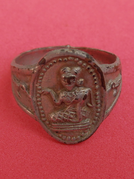 แหวนนางกวัก 