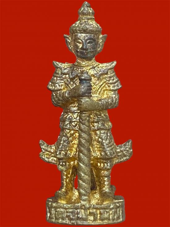 รูปหล่อลอยองค์ ท้าวเวสสุวรรณ 2 หน้า ปีพ.ศ. 2545