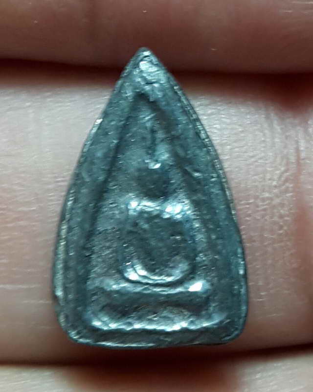 พระพิจิตรสองหน้าหลวงปู่ภู วัดท่าฬ่อ พิจิตร (เคาะเดียวแดง)