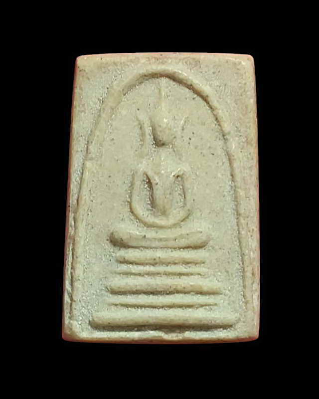 พระสมเก็จหูบายศรีกรุต้นพิกุลพิมพ์กลางหลวงพ่อกวยปี2509..1800