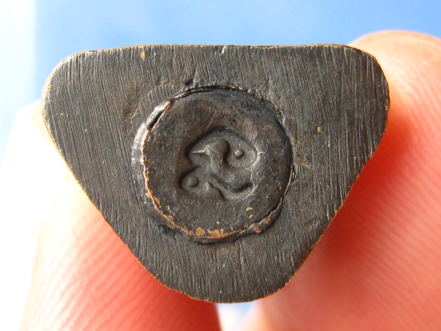 รูปหล่อ หลวงพ่อบุญมี วัดสระประสานสุข อุบลราชธานี