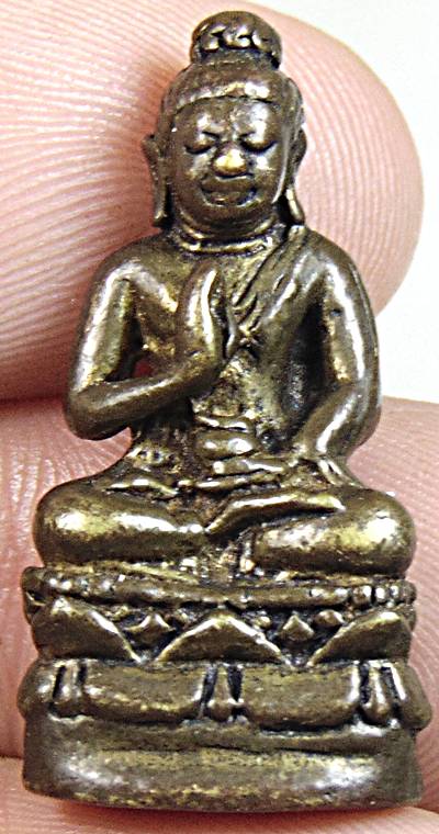 รูปหล่อพระพุทธ