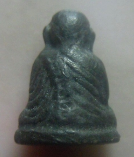 **เบาๆ**รูปหล่อหลวงพ่อเงิน วัดบางคลาน เนื้อโลหะผสมลงรัก เก่าๆ**เนื้อจัด สวยๆ เชิญชมครับ