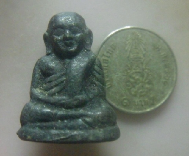 **เบาๆ**รูปหล่อหลวงพ่อเงิน วัดบางคลาน เนื้อโลหะผสมลงรัก เก่าๆ**เนื้อจัด สวยๆ เชิญชมครับ