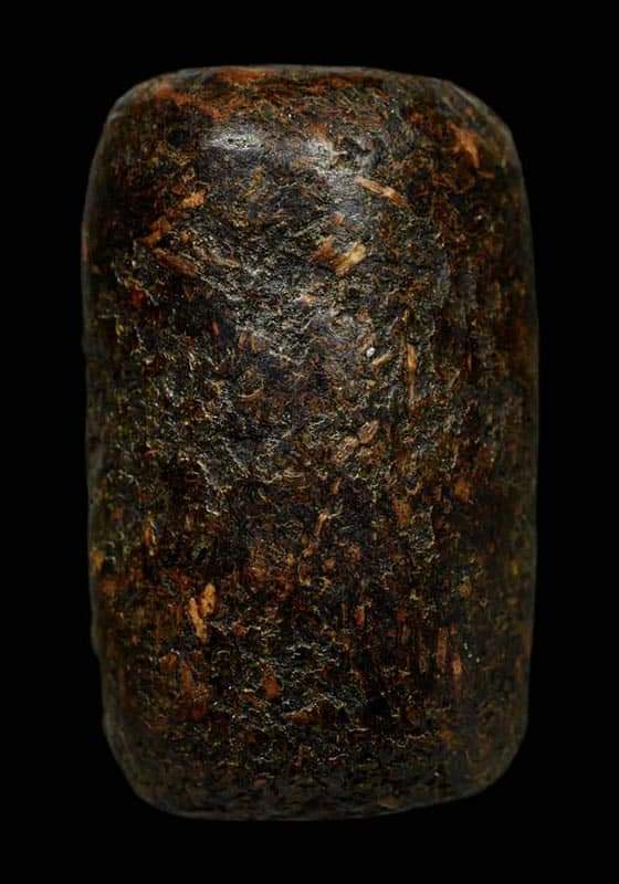 ""ลูกอมชานหมาก"" เป็นเครื่องรางอย่างหนึ่ง เป็นของดีที่ครูบาอาจารย์มอบให้แก่ลูกศิษย์ เพื่อเอาไว้บูชา