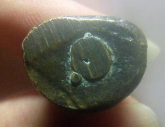 **เบา​ๆ​**รูปหล่อหลวงพ่อเงิน วัดบางคลาน เนื้อทองผสม หล่อตัดช่อ เก่าๆ มีคราบขี้เบ้า**เนื้อจัด สวยๆ