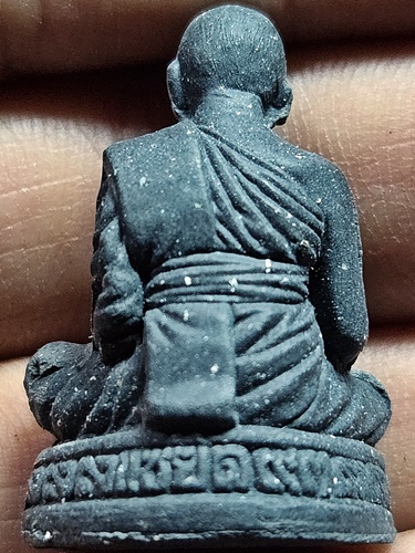 วัดพิกุลทอง สิงห์บุรี รูปเหมือนลอยองค์จัมโบ้ หลวงพ่อแพ ฝังตะกรุด รุ่นแซยิด 93 ปี 39 เนื้อผงใบลาน