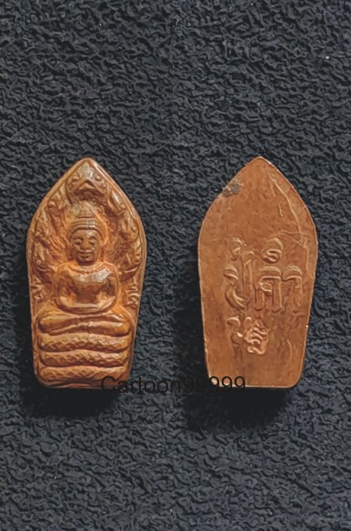 พระปรกใบมะขามรุ่นแรก หลวงปู่คำ วัดหนองแก ประจวบคีรีขันต์ สวย เดิม มีโค๊ดครับ