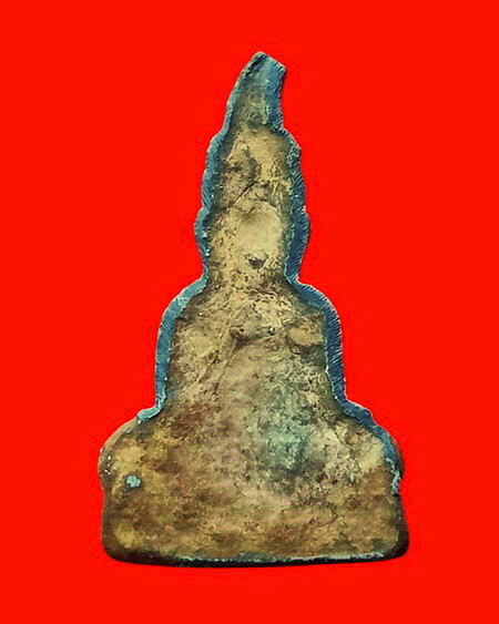 พระท่ากระดานวัดต้นลำไย จ.กาญจนบุรี เนื้อตะกั่วสนิมแดงกรุศรีสวัสดิ์แท้ ๆ พิมพ์เล็กค่ะ