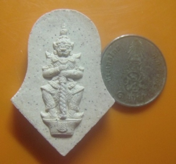 **เบา​ๆ​**พระผงท้าวเวสสุวรรณ พิมพ์ดอกจำปี สวยๆ ไม่ทราบที่**เทพแห่งขุมทรัพย์ ร่ำรวย มั่งคั่ง