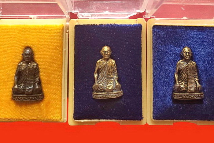 รูปหล่อพระครูเหมคุณาราม(หลวงเตี่ย) วัดจรเข้เผือก จ.กาญจนบุรี รุ่นแรก สวยมากค่ะ