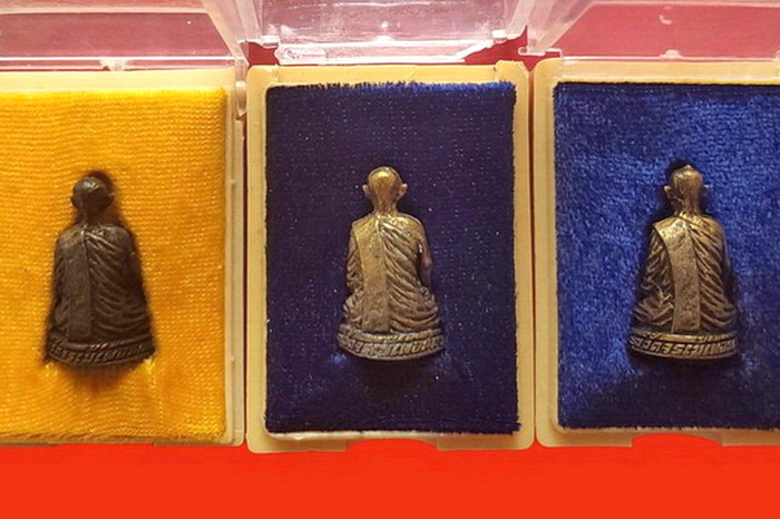 รูปหล่อพระครูเหมคุณาราม(หลวงเตี่ย) วัดจรเข้เผือก จ.กาญจนบุรี รุ่นแรก สวยมากค่ะ