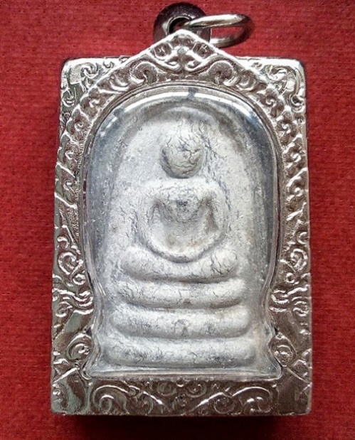 สมเด็จแพ 5พัน หลวงพ่อแพ วัดพิกุลทอง เนื้อผงใบลาน ปี34 ฝังตะกรุด 3กษัตริย์...เคาะเดียวแดง...