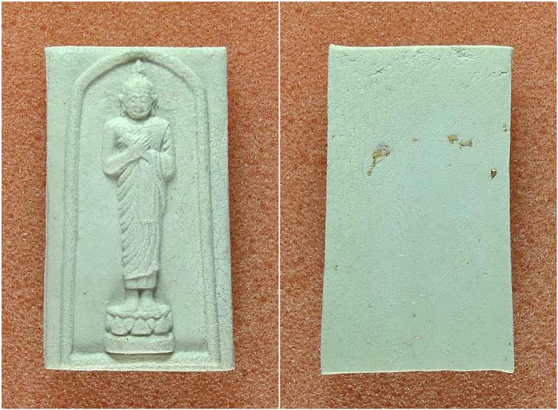 พระพุทธสิริกิติ์ทีฆายุมงคล พระมหาธาตุเเจดีย์นภพลภูมิสิริ ดอยอินทนนท์ เนื้อผง กองทัพอากาศ 2536