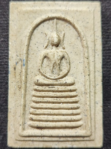  วัดไชโยวรวิหาร จ.อ่างทอง พระสมเด็จเกษไชโย พิมพ์เจ็ดชั้นหลังตรายาง ปี2541