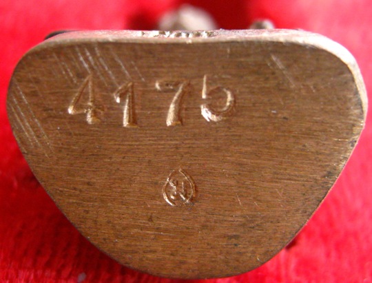 รูปหล่อโบราณ หลวงปู่เมียน วัดบ้านจะเนียง จ บุรีรัมย์ ปี2558เลข4175 รุ่นโชคดี รวย เนื้อสัมฤทธิ์+กล่อง