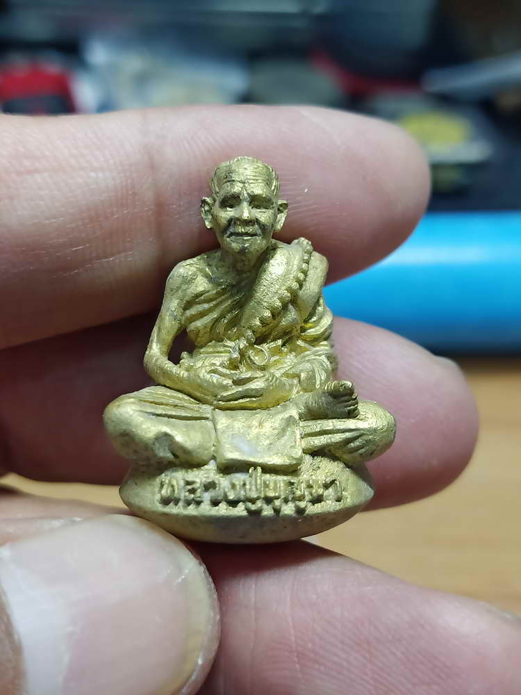 4-44 รูปหล่อรุ่นแรกพิมพ์เบ้าทุบ หลวงปู่บุญมา กตปญโญ ที่พักสงฆ์มหามงคล อ.ม่วงสามสิบ อุบลราชธานี 2562