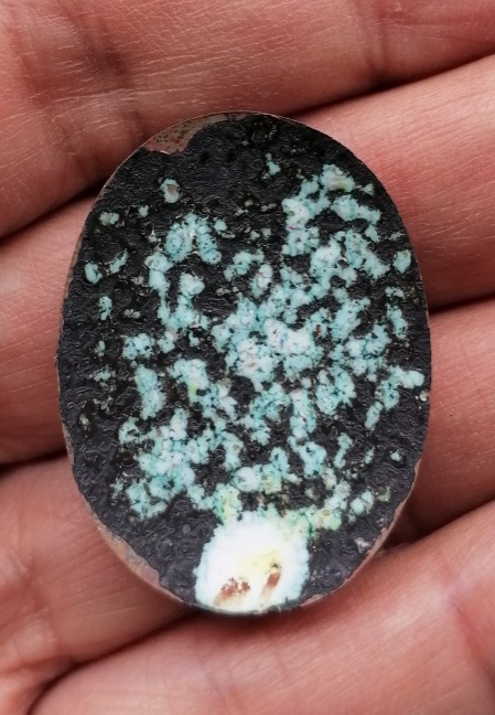 ล็อคเก็ตพิมพ์ใหญ่รูปไข่ หลวงปู่ทิม อิสริโก ออกวัดโพธิสัมพันธ์ ปี 2517 เคาะเดียว