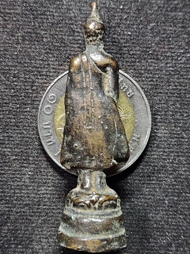  วัดบางพัง จ.นนทบุรี พระประจำวัน  หลวงพ่อแฉ่ง ปางรำพึง(วันศุกร์) เนื้อทองผสม หล่อโบราณ