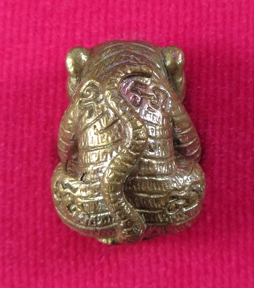 ลูกอมเสือรุ่น 168 หลวงปู่แสน วัดบ้านหนองจิก จ.ศรีสะเกษ เนื้อสำริด อุดผงมวลสาร สวยครับ