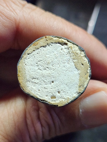 พระพุทธปางรำพึงพระบูชารัตนะ(แก้บน) เนื้อตะกั่วสนิมแดงลงรักลงชาดปิดทอง สูง 3 นิ้ว 