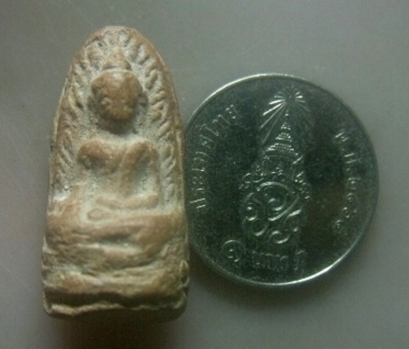 **เบาๆ**พระรอด เนื้อดินผสมทรายเสก หลวงพ่อกวย วัดโฆสิตาราม จ.ชัยนาท**สวยๆ เชิญชมครับ